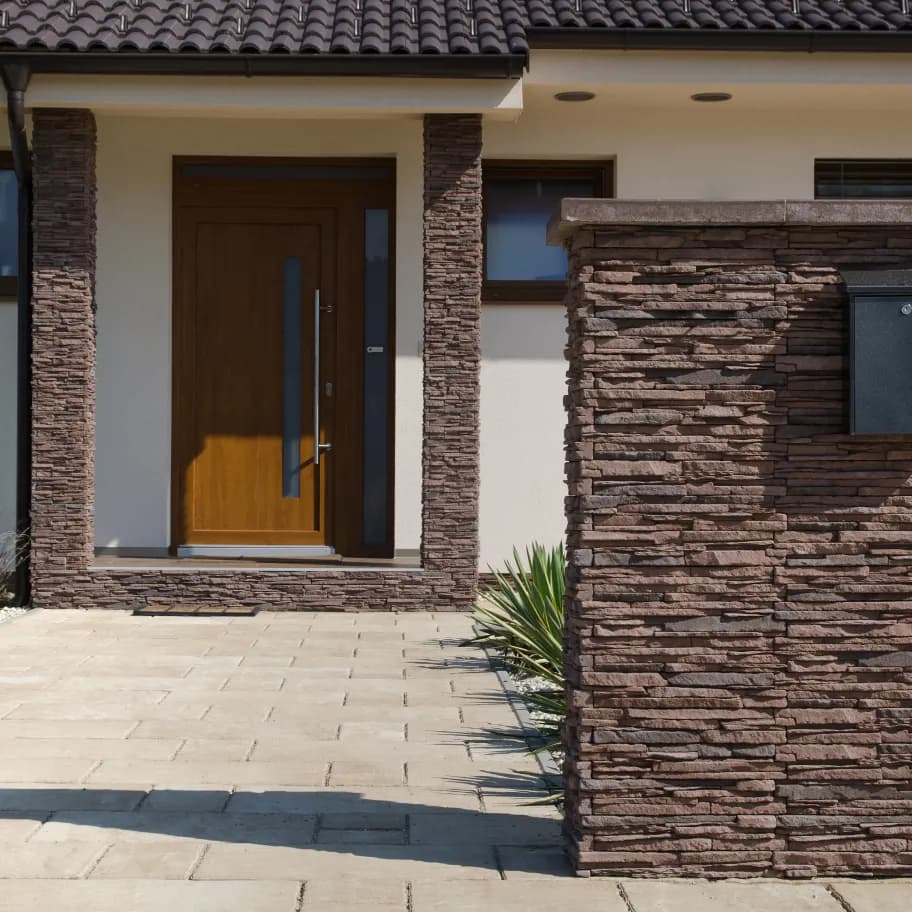 Kameň Považan hnedý