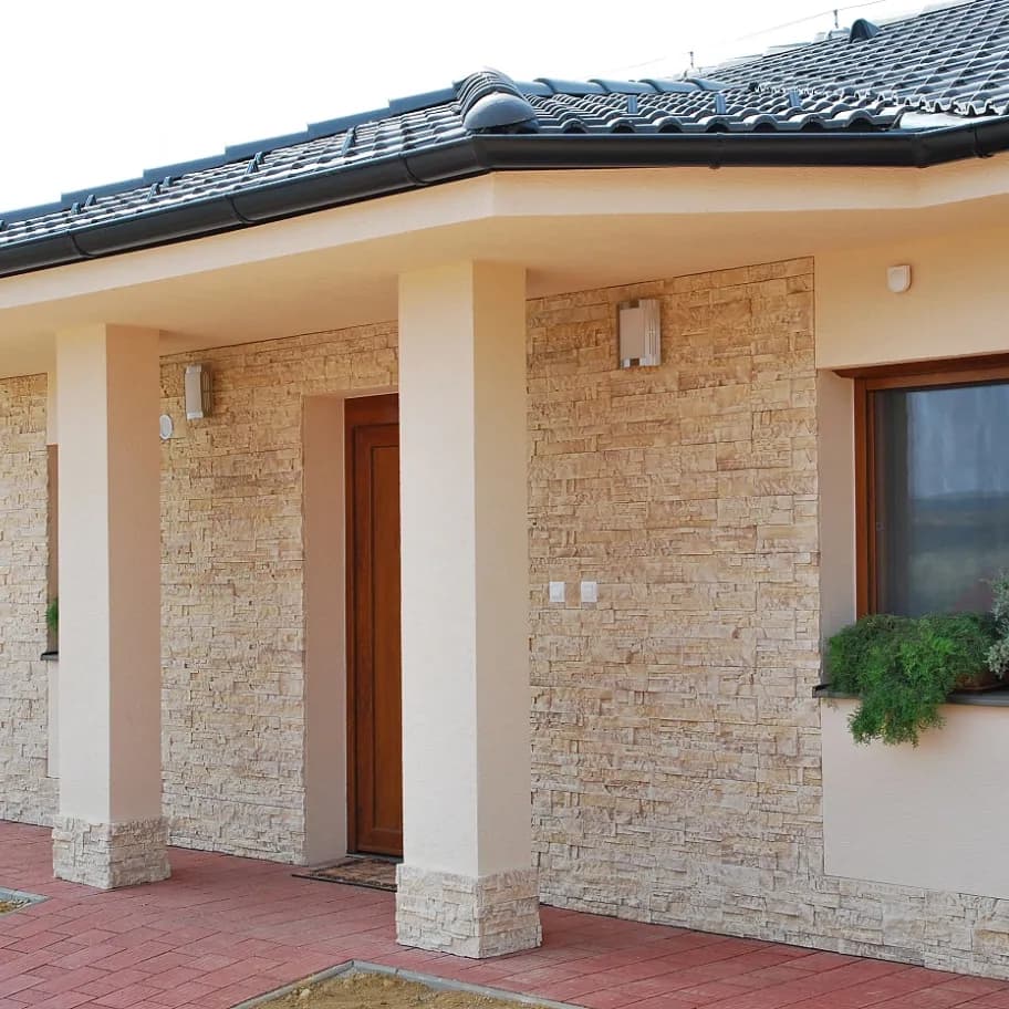 Kameň lámaný béžovohnedý