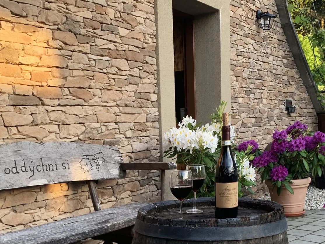 Skala VRŠATEC hnedá- krajovka